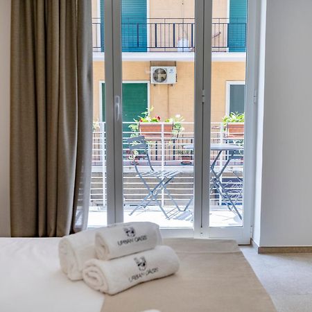 Urban Oasis Hotel Бари Екстериор снимка