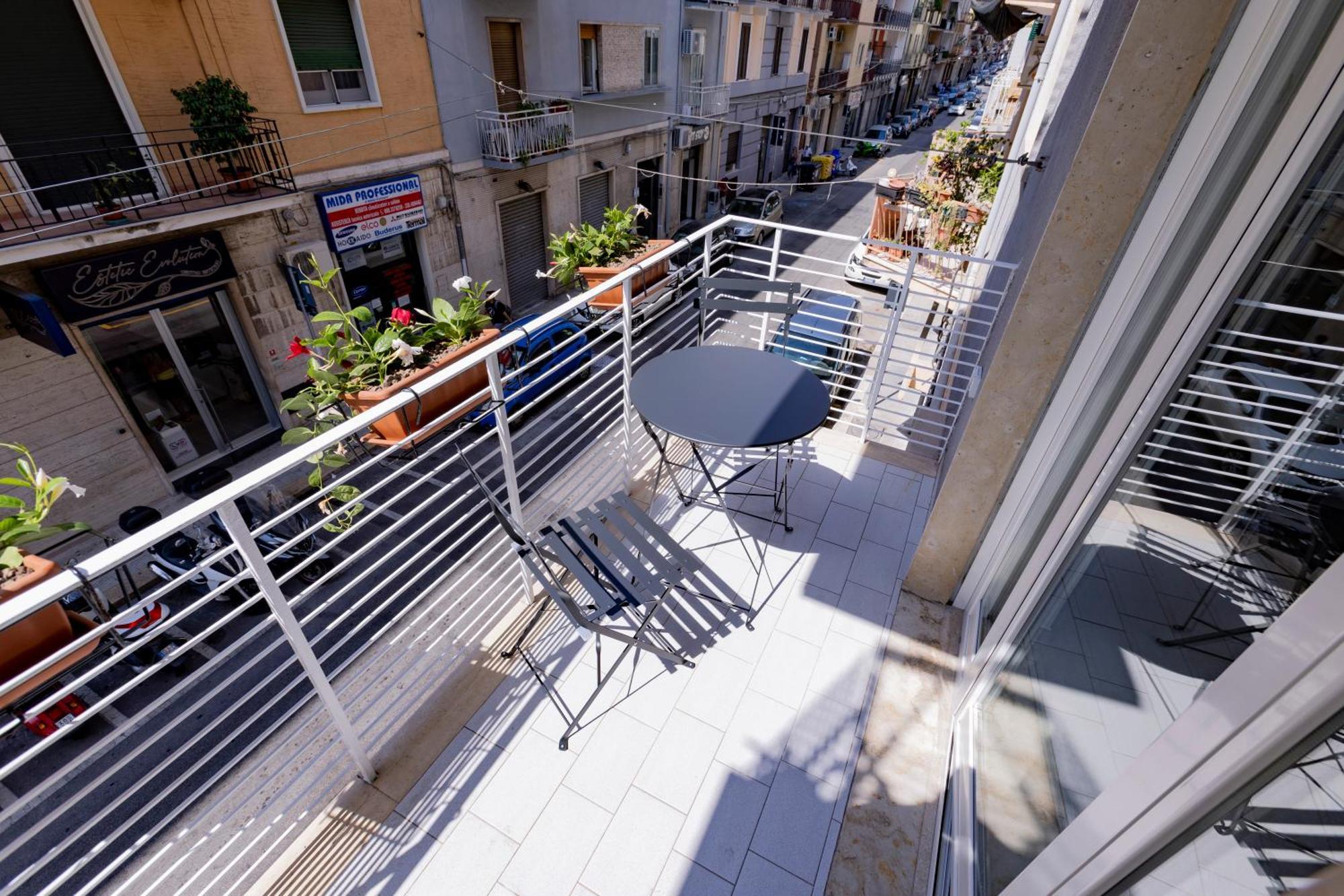 Urban Oasis Hotel Бари Екстериор снимка