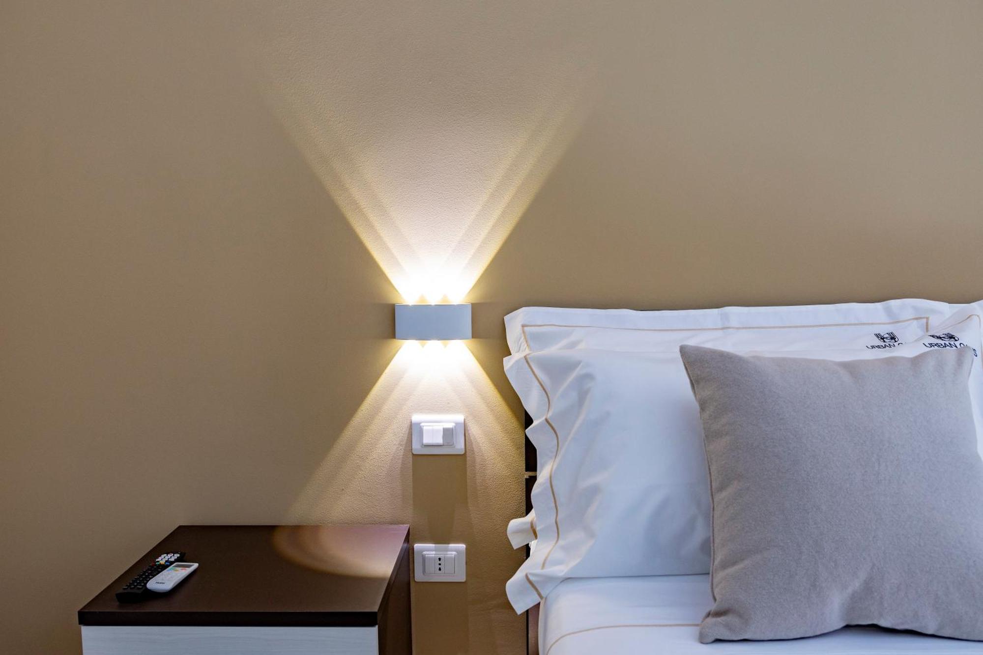 Urban Oasis Hotel Бари Екстериор снимка