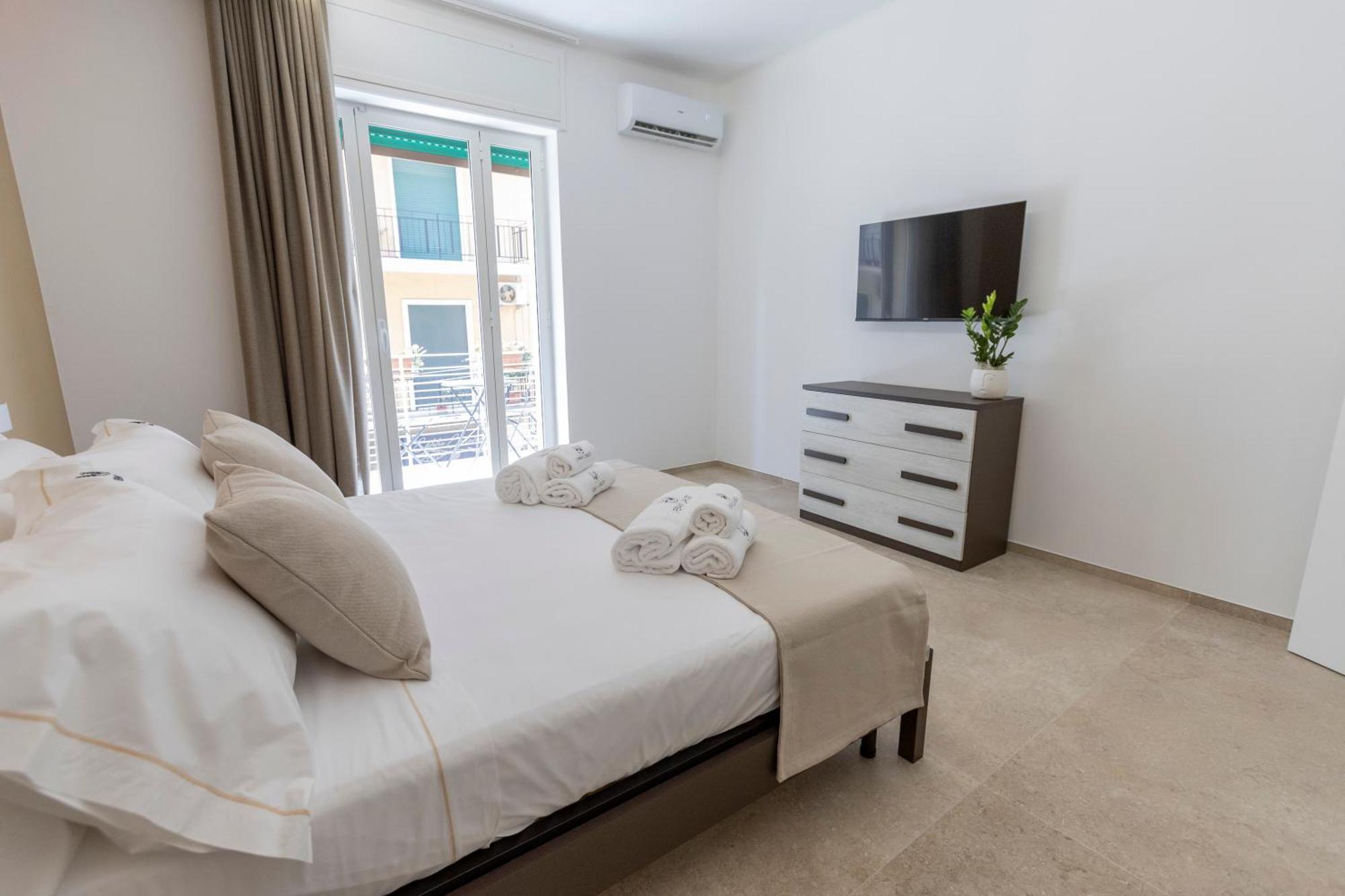 Urban Oasis Hotel Бари Екстериор снимка