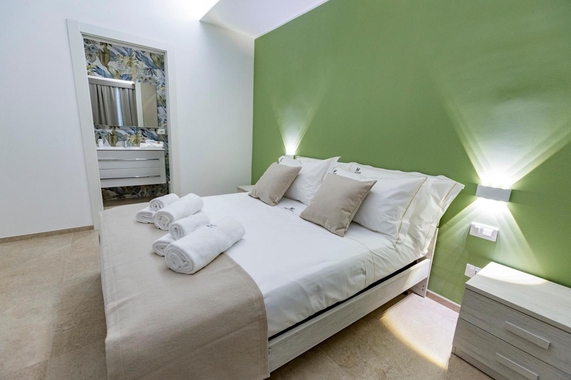 Urban Oasis Hotel Бари Екстериор снимка